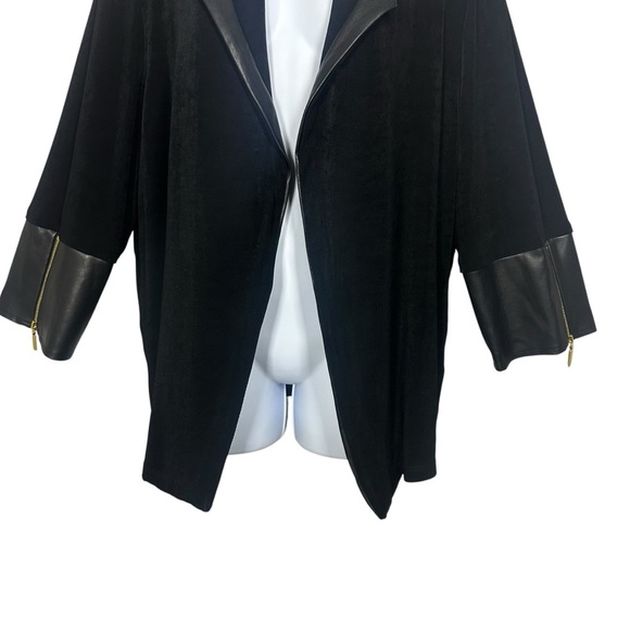 Chicos Size 3 Travelers Black Open Front Jacket Faux Leather Trim Zip Sleeves XL - Picture 3 of 10